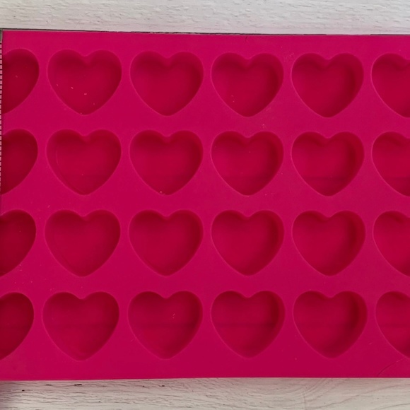 Heart Silicone Bathbomb Mold-GUC - Picture 2 of 4